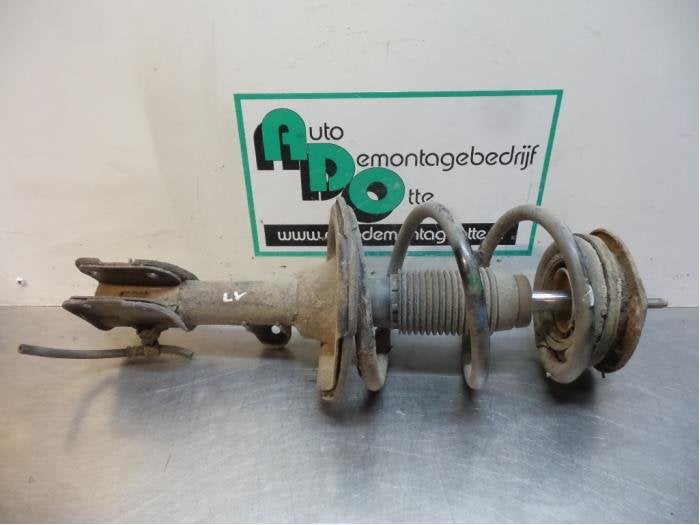 Schokdemperpoot links-voor van een Hyundai H300, Gebruikt, -, -, Ophalen of Verzenden