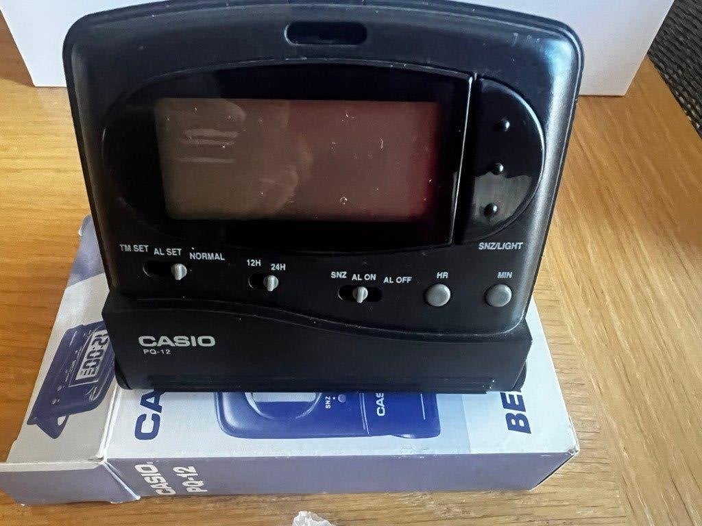 Vintage Casio PQ-12 wekker / LCD alarm clock (80/90), Elektronische apparatuur, Wekkers, Ophalen of Verzenden