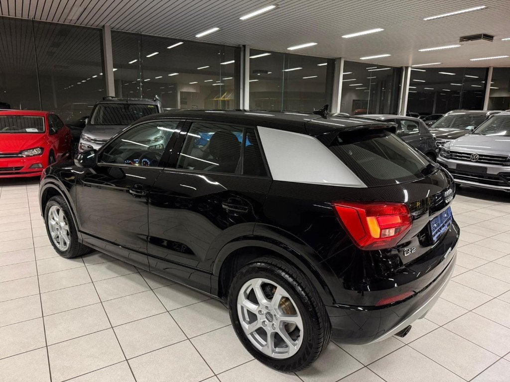 Audi Q2 1.0TFSI Ultra Essence 85kW Euro 6b, Autos, Audi, Achat, Entreprise, Entretenue par le concessionnaire, Alarme