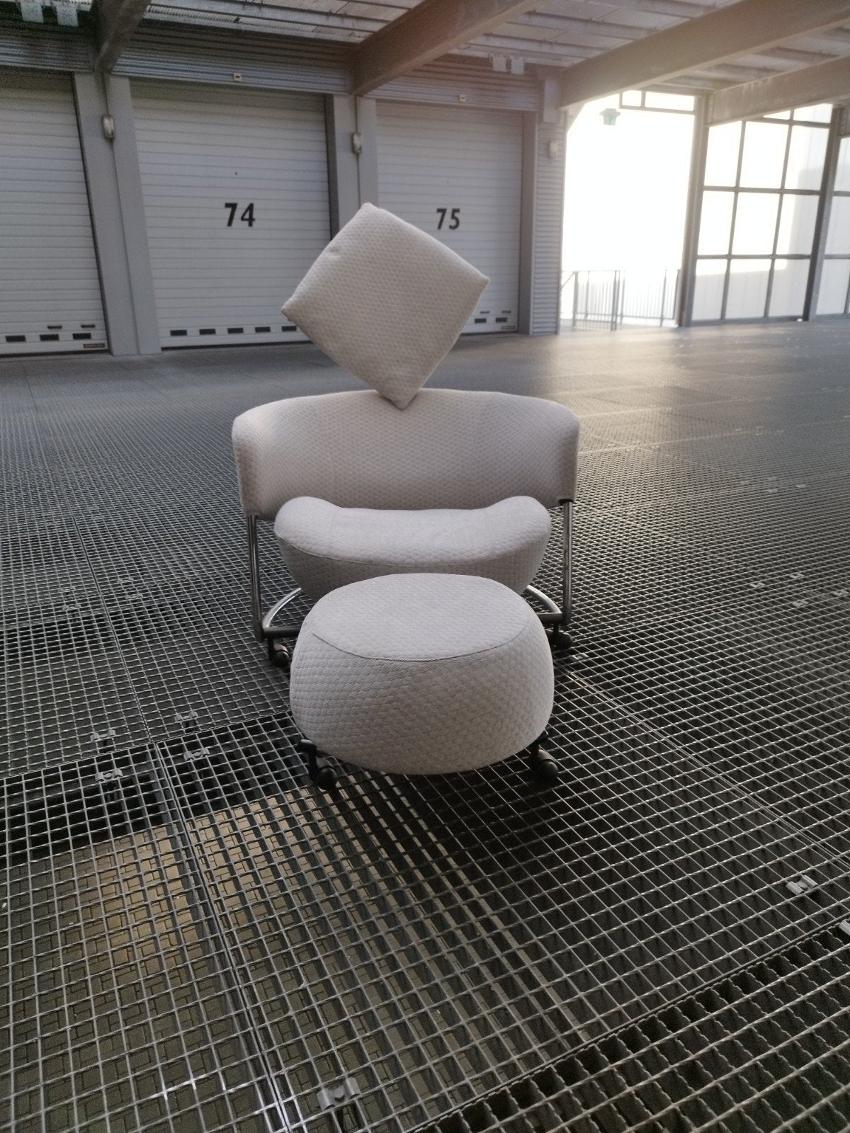 Fauteuil Cassina Girotonda avec repose-pieds, 150 cm ou plus, Comme neuf, Enlèvement, 75 à 100 cm