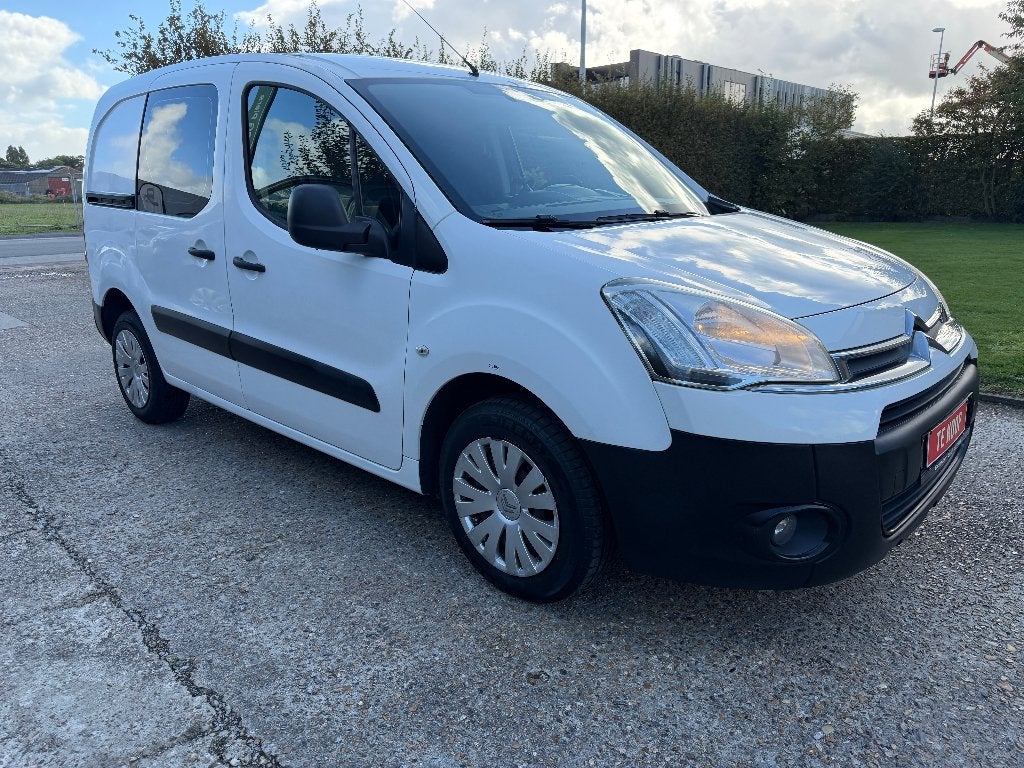Citroën Berlingo, Zwart, 4 cilinders, Wit, 3 zetels