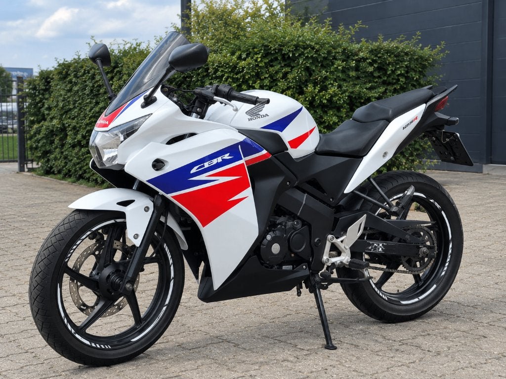 Honda CBR 125R - 2014 - 7000 km, Motoren, Occasion, 125 cc, 11 kW of minder, Handgeschakeld