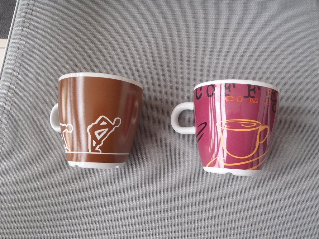 1 lot de 2 mugs Douwe Egbert, Enlèvement ou Envoi, Neuf, Mug