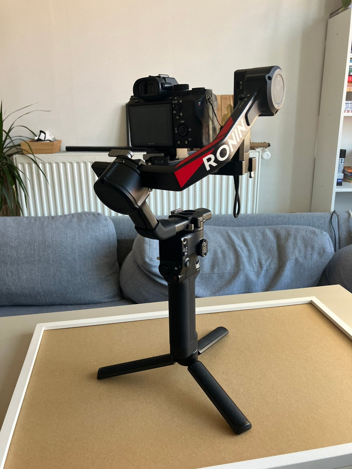 DJI RS 4 Pro - Professionele gimball, Ophalen of Verzenden, Zo goed als nieuw, Snelkoppelingsplaat, Gimbal