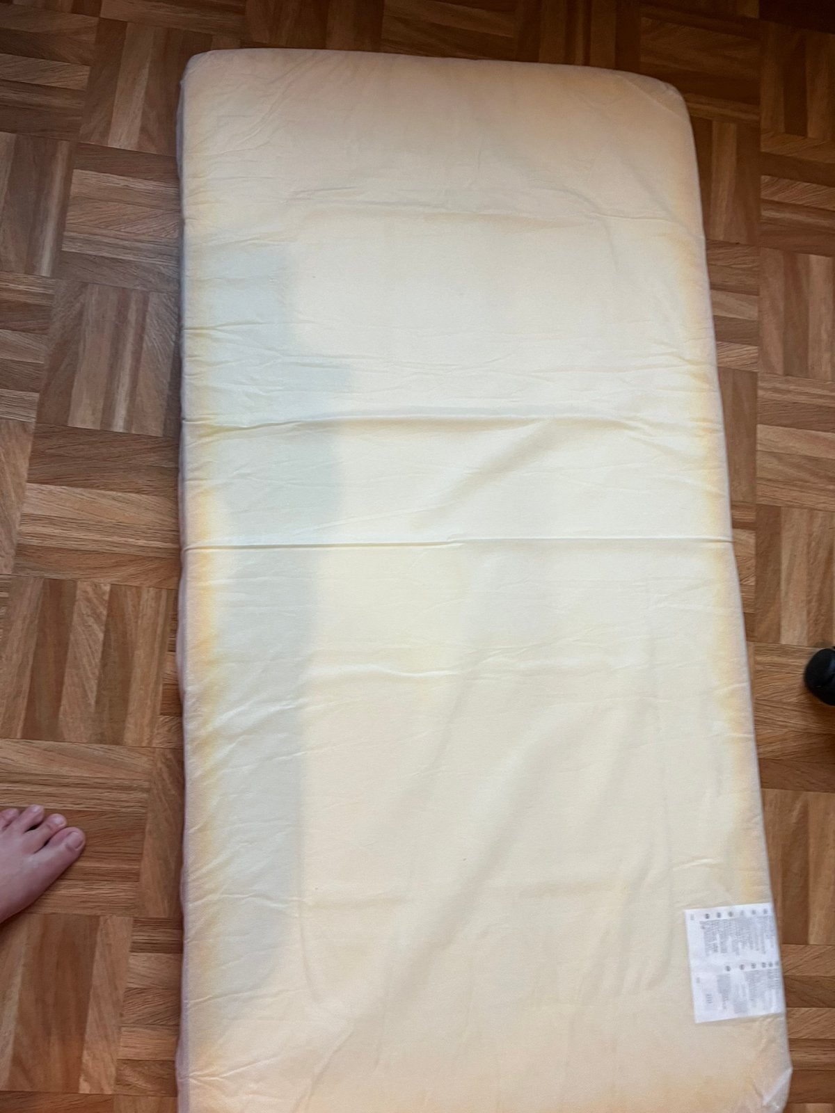 Matelas ikea pour petit lit bebe., Enfants & Bébés, Berceaux & Lits, Enlèvement, Comme neuf, Lit