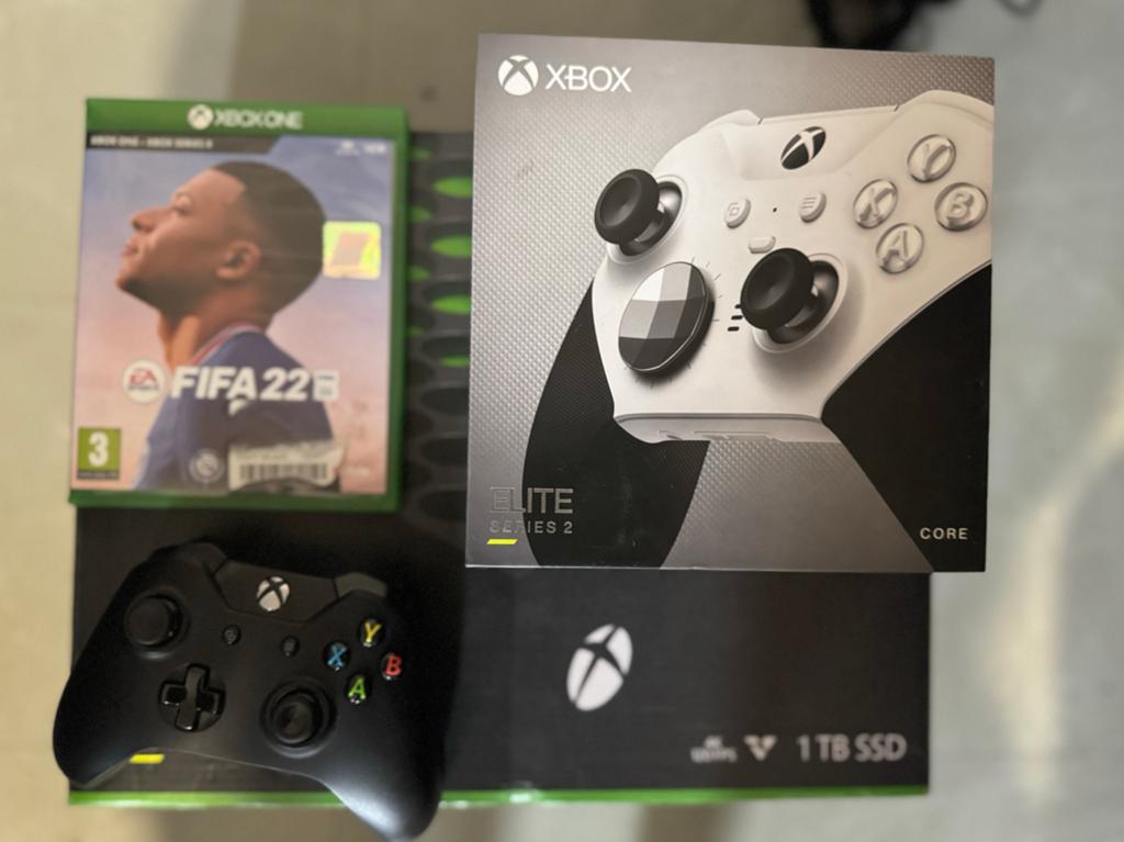 Xbox serie x 1TB ssd, Games en Spelcomputers, Spelcomputers | Xbox One, Ophalen of Verzenden, Zo goed als nieuw, 1 TB
