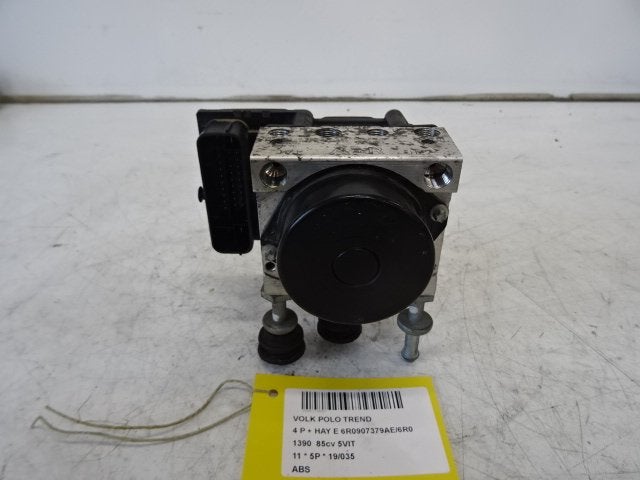 ABS POMP Volkswagen Polo V (6R) (6R0614117AB), Auto-onderdelen, Gebruikt, Volkswagen