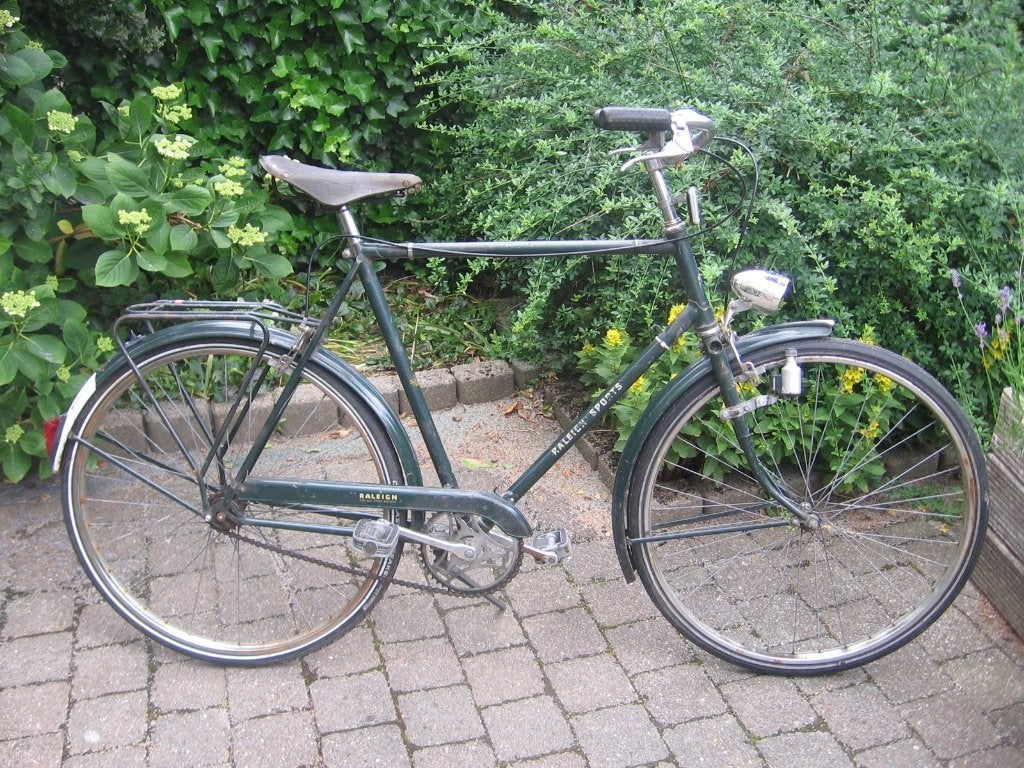 groene herenfiets / oldtimer raleigh zonder versnellingen, Fietsen en Brommers, Gebruikt, Velgrem, 53 tot 57 cm, Ophalen