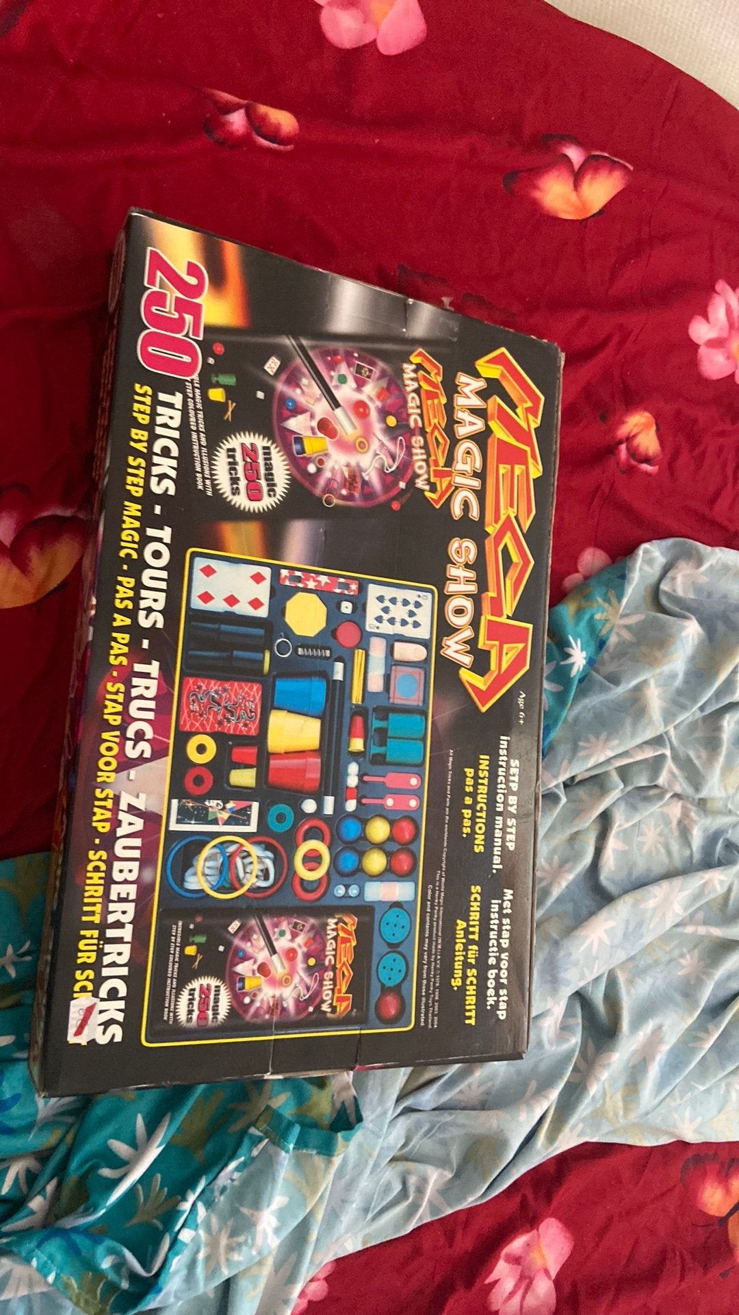 Lot jeux de societe et de livre complet et carte pokemon, Hobby & Loisirs créatifs, Envoi, Utilisé