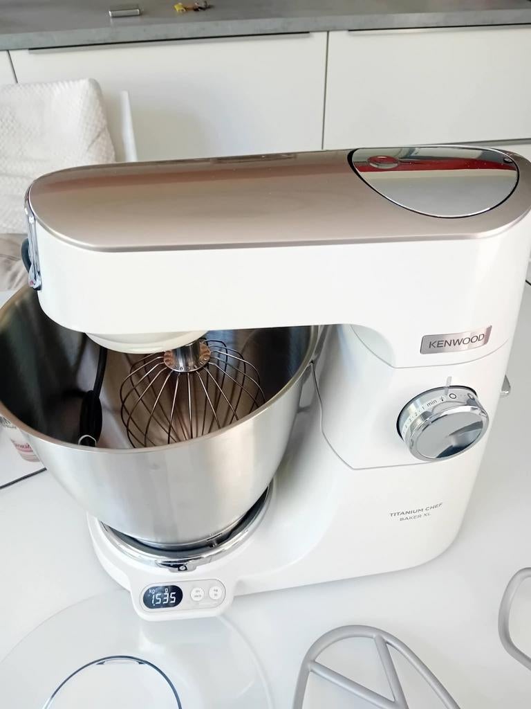 Vend robot malaxeur kenwood titanium Chef Xl bonne état, Electroménager, Mélangeurs de cuisine, Enlèvement