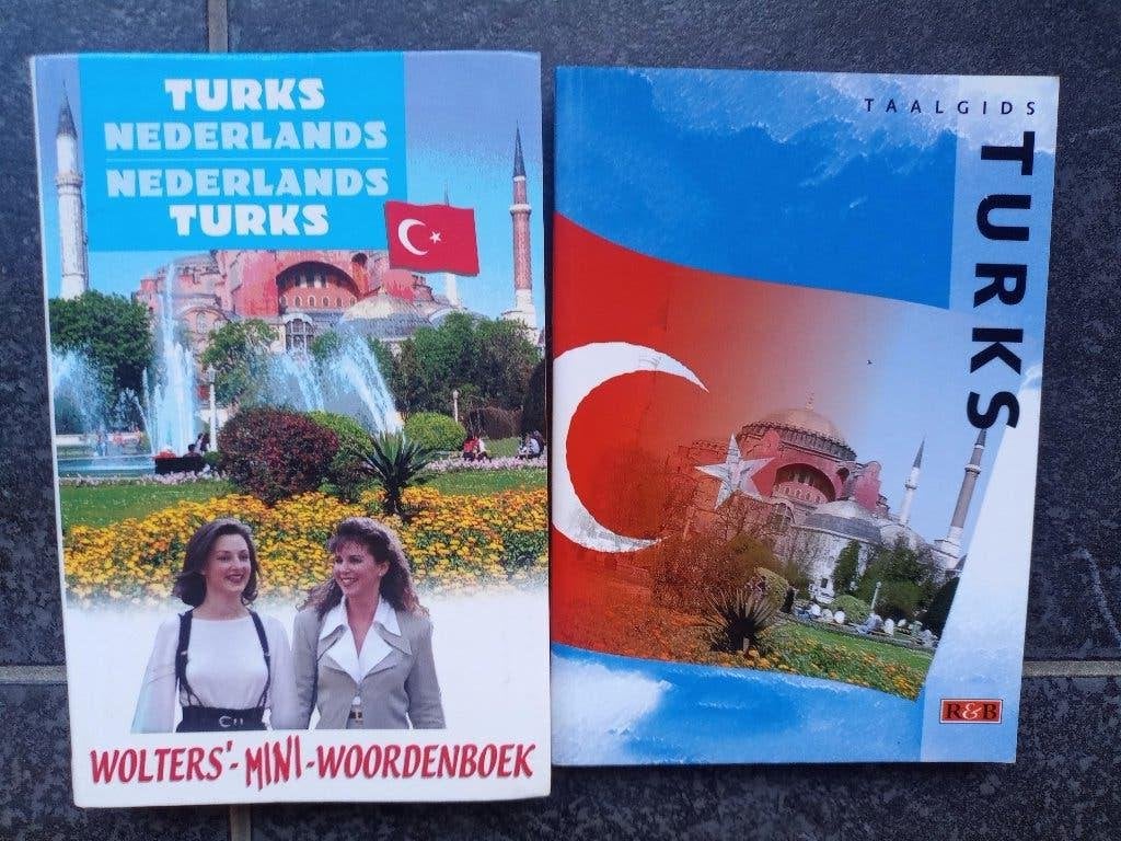 2 WOORDENBOEKEN TURKS - PRIMA STAAT, Ophalen of Verzenden, Zo goed als nieuw, Turks