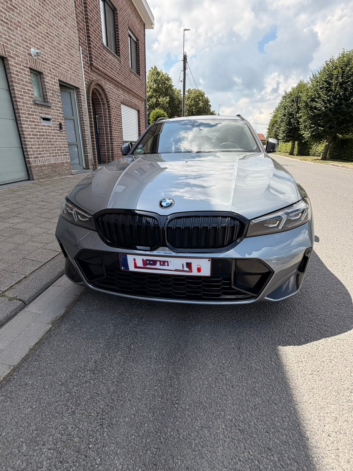 BMW 318i touring M-pakket met fabrieksgarantie., Auto's, BMW, Automaat, Achterwielaandrijving, Leder, Break