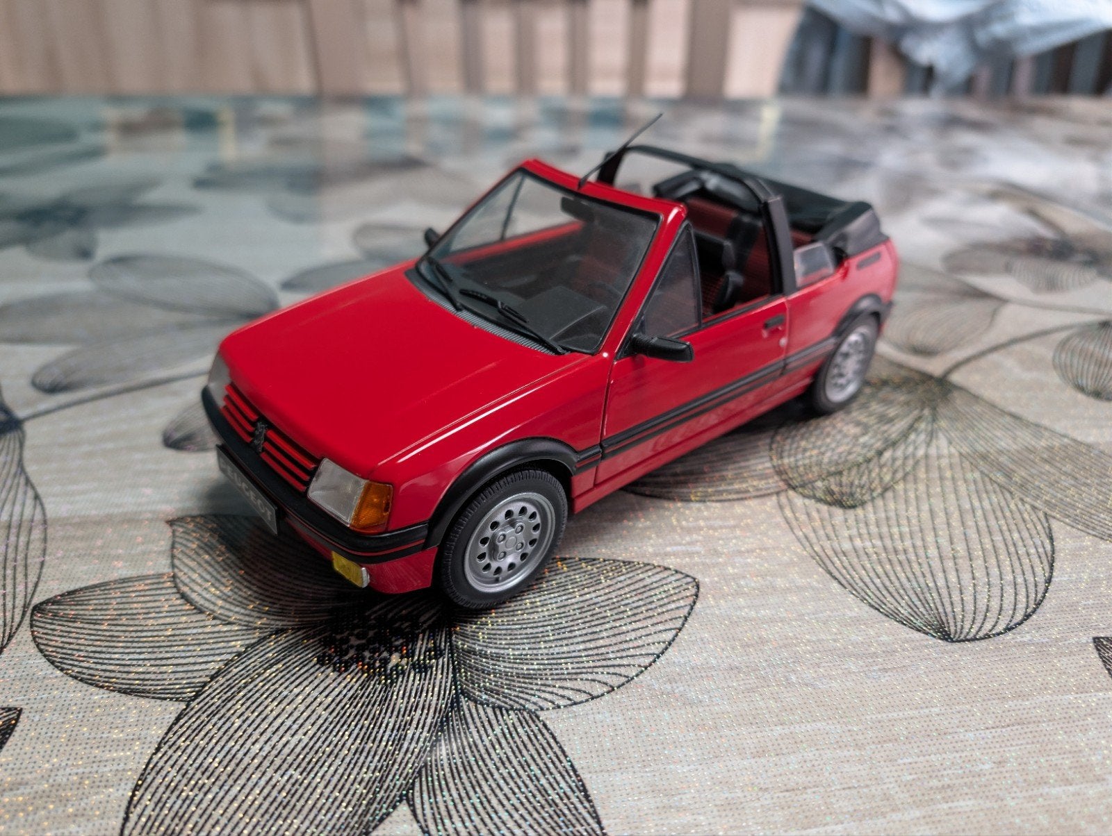 Peugeot 205 cabriolet, Hobby & Loisirs créatifs, Enlèvement