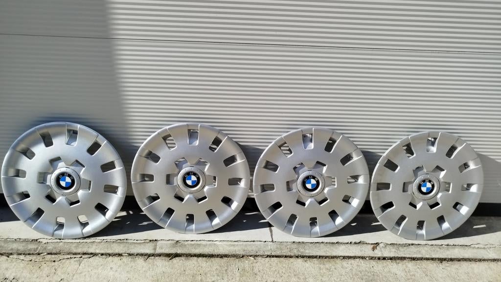 4 BMW E46 wieldoppen