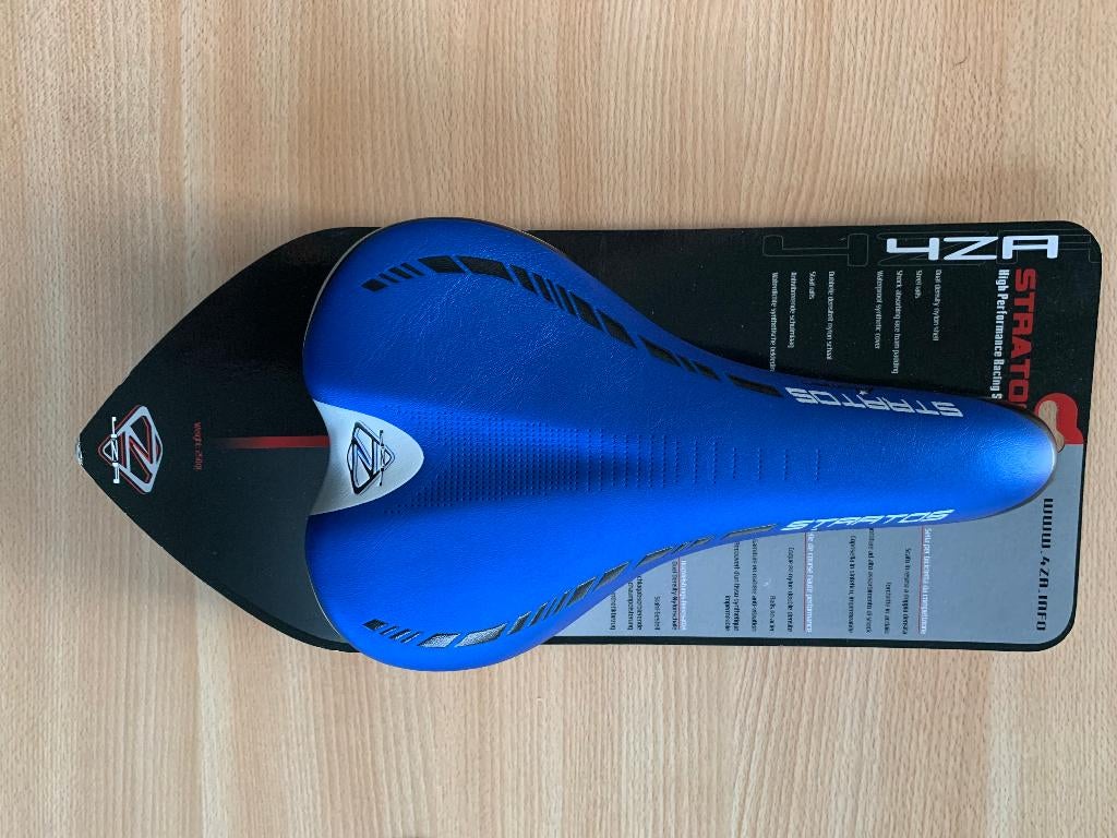 blauw fietszadel 4ZA forza stratos highperformance NIEUW, Ophalen of Verzenden, Nieuw, Overige typen