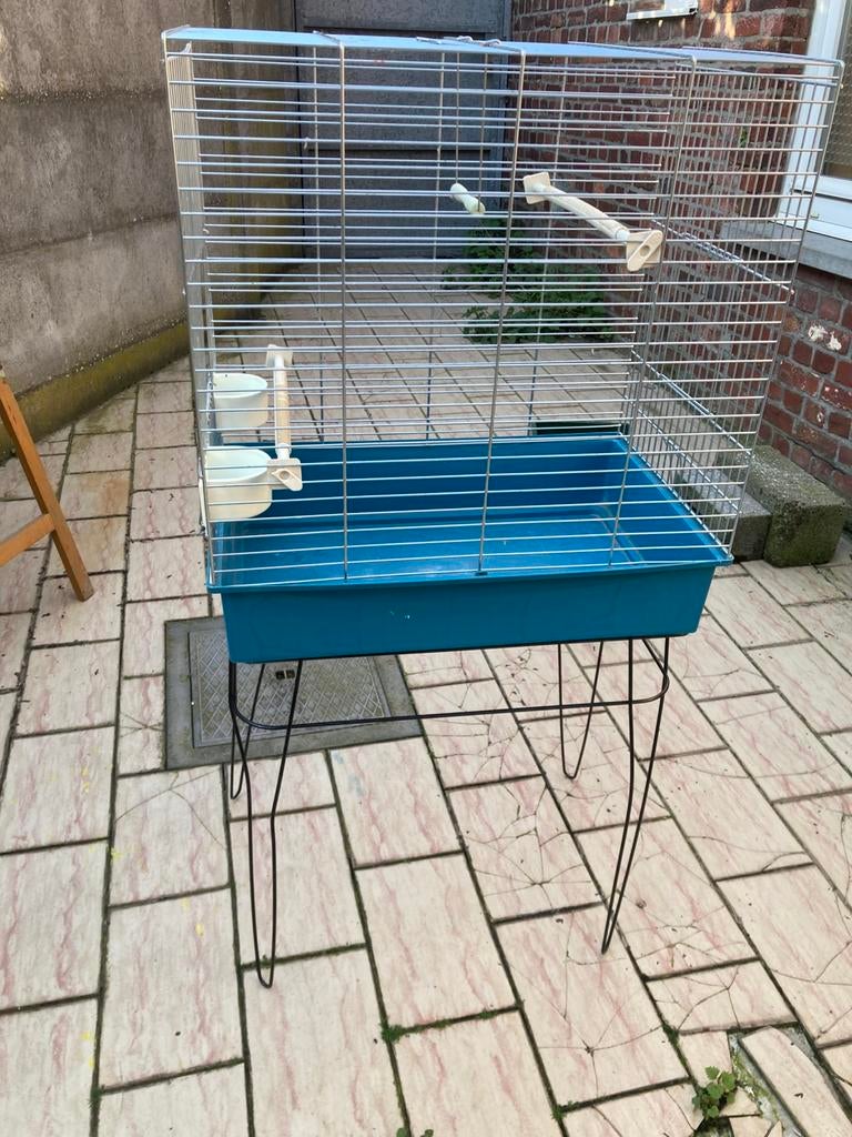 Staand - en of hangende vogelkooi vn Ferplast, Dieren en Toebehoren, Ophalen, Zo goed als nieuw, Vogelkooi