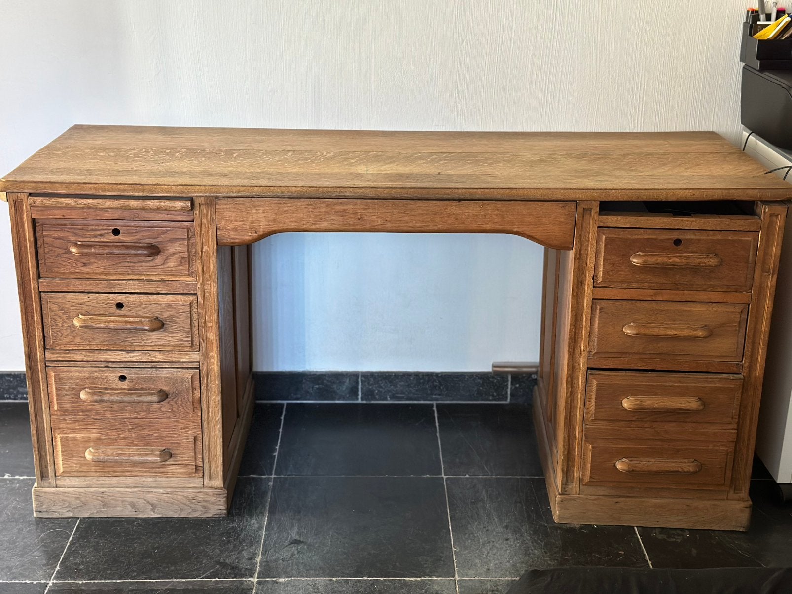 Bureau ancien en bois massif – Vintage – 158 cm, Huis en Inrichting, Ophalen, Gebruikt, Hout, 59 cm