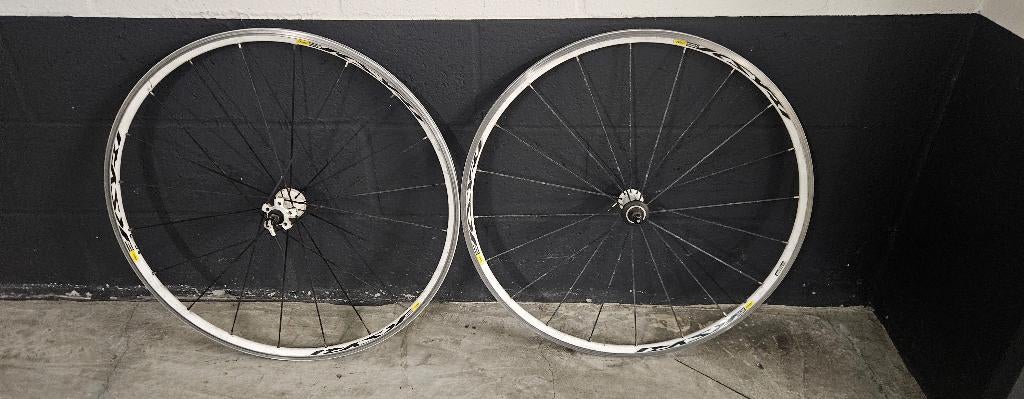 Mavic Ksyrium Equipe bicycle wheels, Fietsen en Brommers, Zo goed als nieuw, Aluminium, Mavic, Racefiets