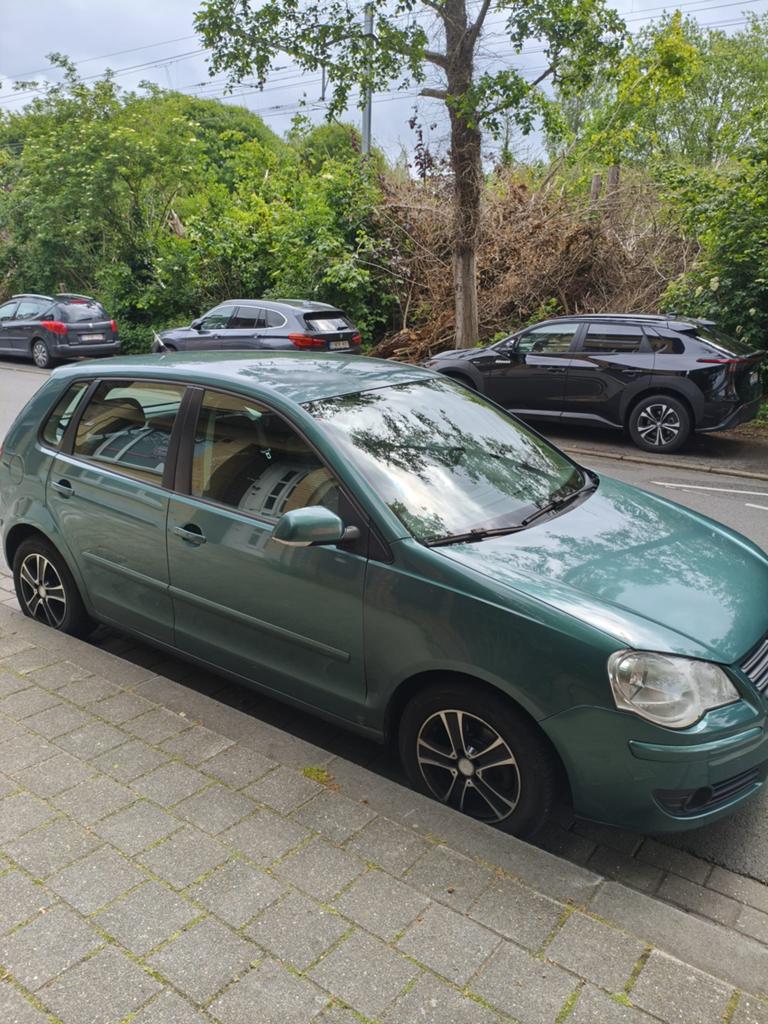 Groene Volkswagen Polo 1.4 TDI — 2005 — Diesel, Autos, Airbags, Boîte manuelle, Noir, 5 portes