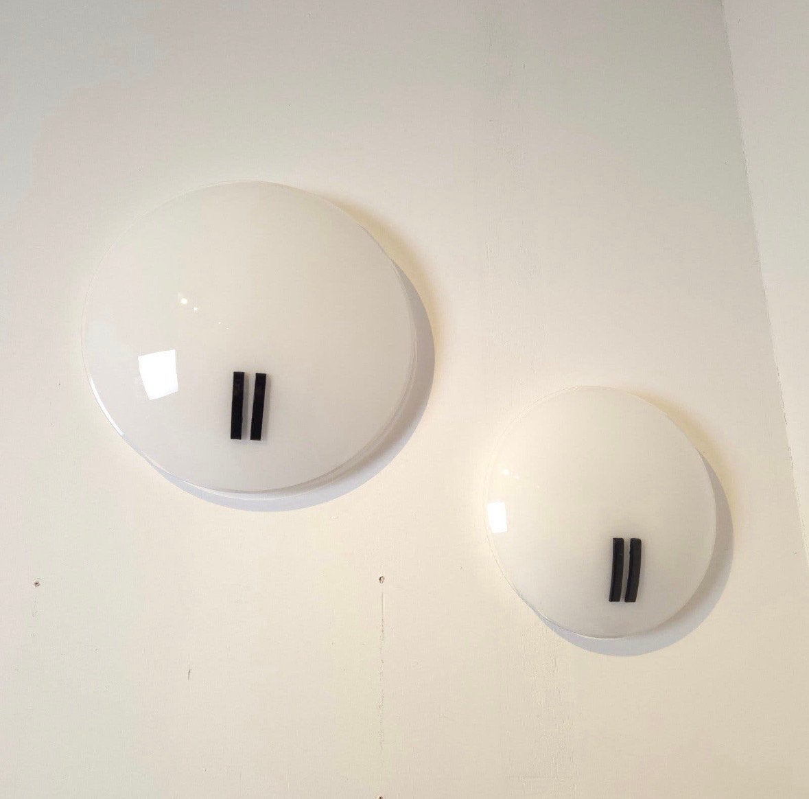 Lampe murale design italien 1980, Bruno Gecchelin pour Oluce, Maison & Meubles, Enlèvement, Comme neuf, Verre, E27 (grand)