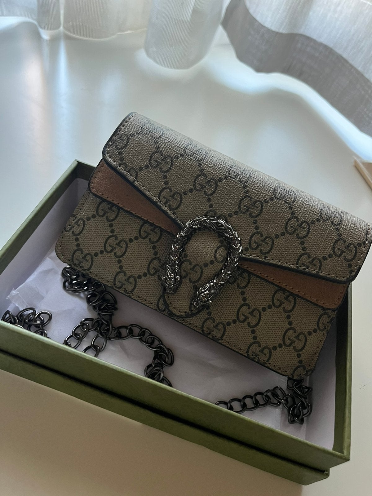 Tas geïnspireerd op Gucci-stijl, Handtassen en Accessoires, Uiterlijk | Parfum, Verzenden, Zo goed als nieuw