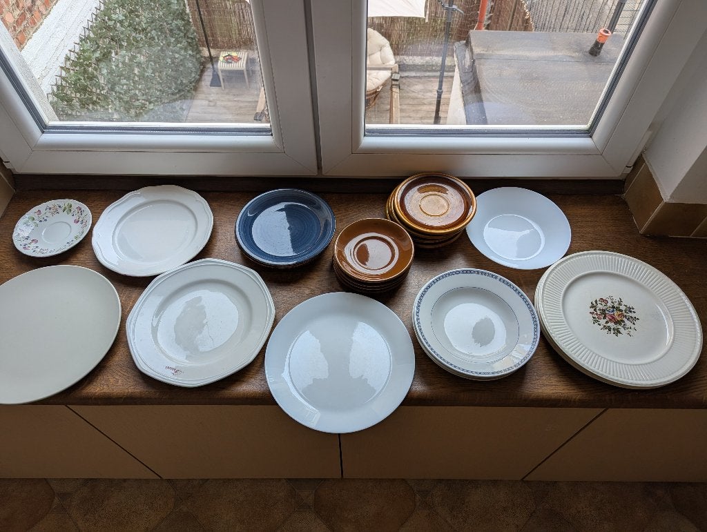 Grand lot de cuisine avec vaisselle, ustensiles et appareils, Antiquités & Art, Antiquités | Couverts, Enlèvement