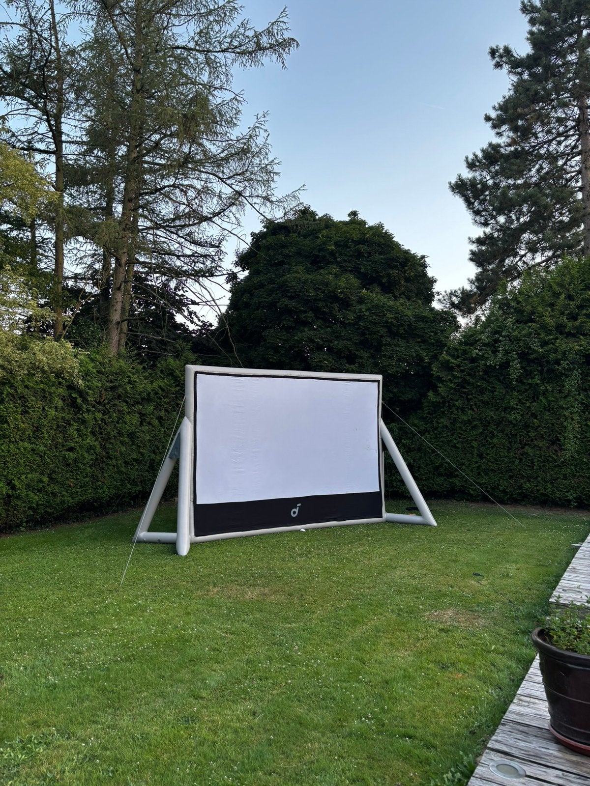 Cinema / groot scherm te huur – Premium 4K Beamer, Audio, Tv en Foto, Ophalen, Zo goed als nieuw