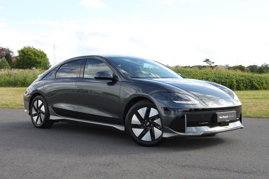 Hyundai IONIQ 6 Core Plus 77kWh (automatique), Autos, Argent ou Gris, Achat, 4 portes, Entreprise