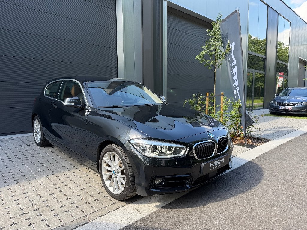 BMW 120iAS Sportpakket,GARANTIE,ACC,AIRCO,NAVI,LED,CRUISE, Autos, Cuir, Entreprise, Entretenue par le concessionnaire, Automatique