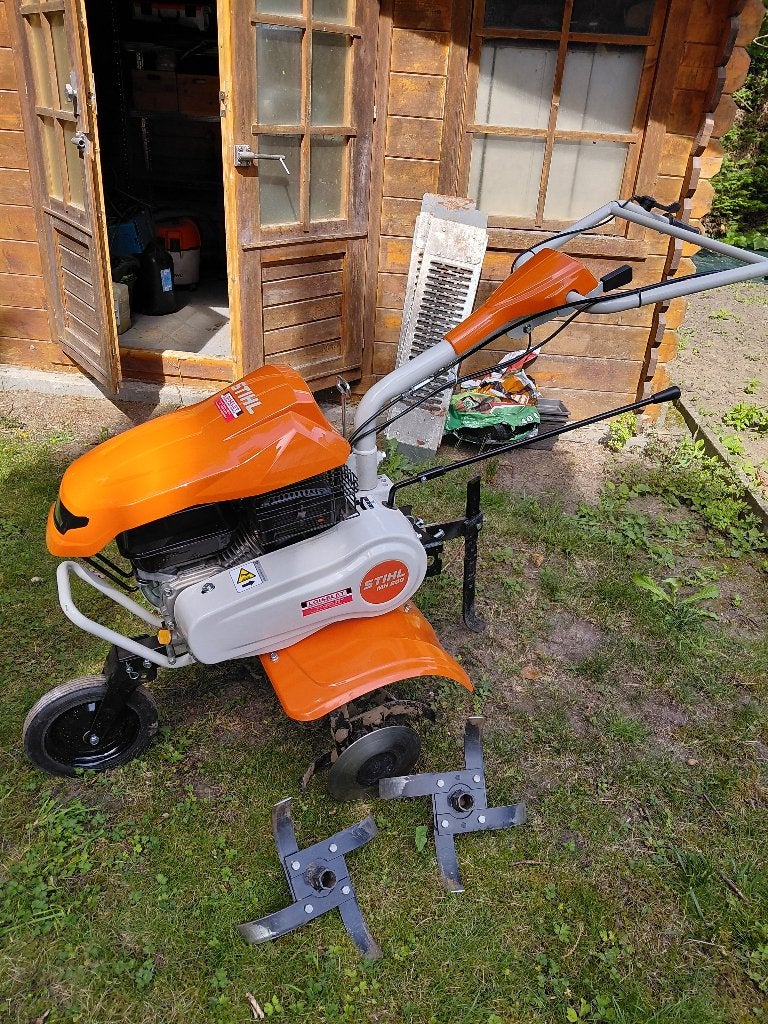 motoculteur, Doe-het-zelf en Bouw, Gereedschap | Freesmachines, Ophalen, Overige soorten, Zo goed als nieuw, Stihl