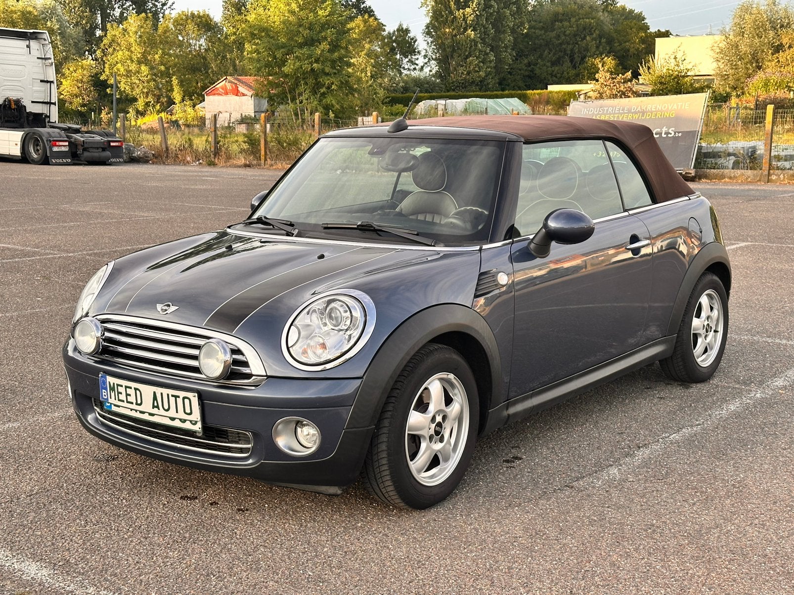 MINI Cooper Cabrio Automaat — 76.000 km —12 maanden garantie, Auto's, Automaat, Cabriolet, Blauw, Leder