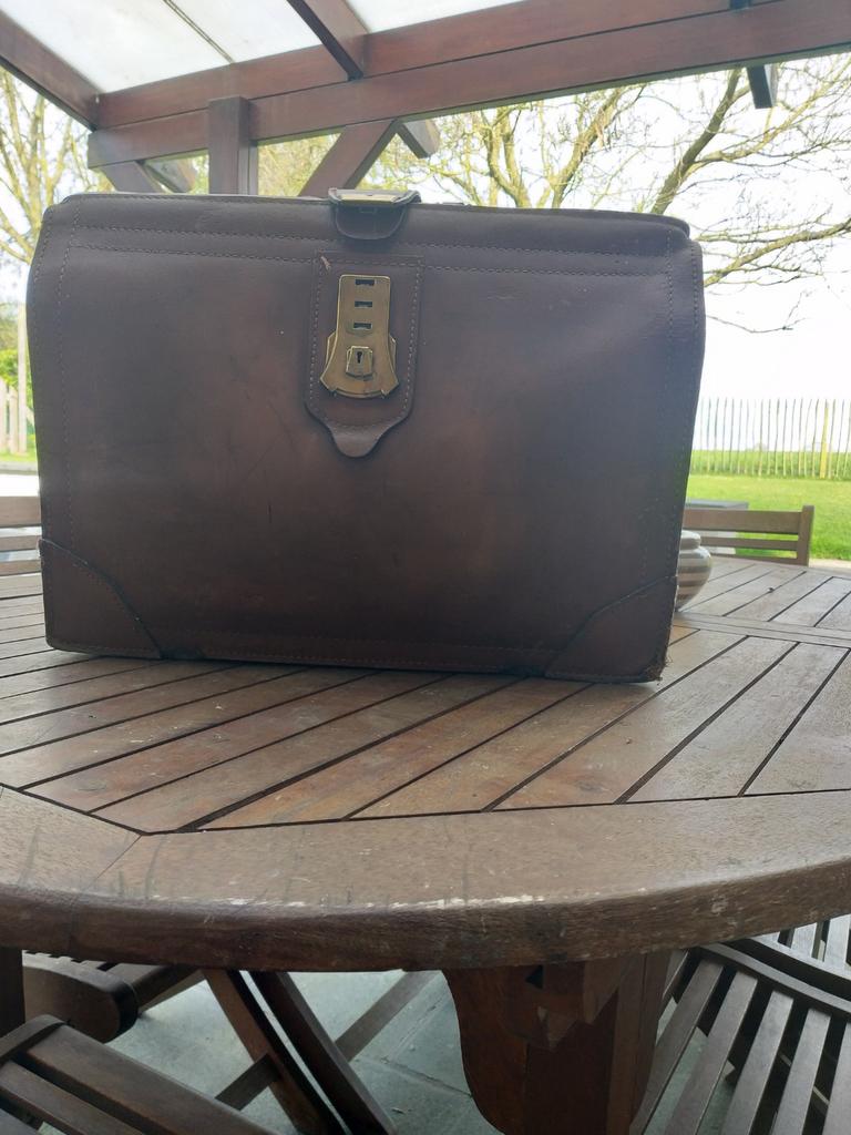 Cartable, Enlèvement