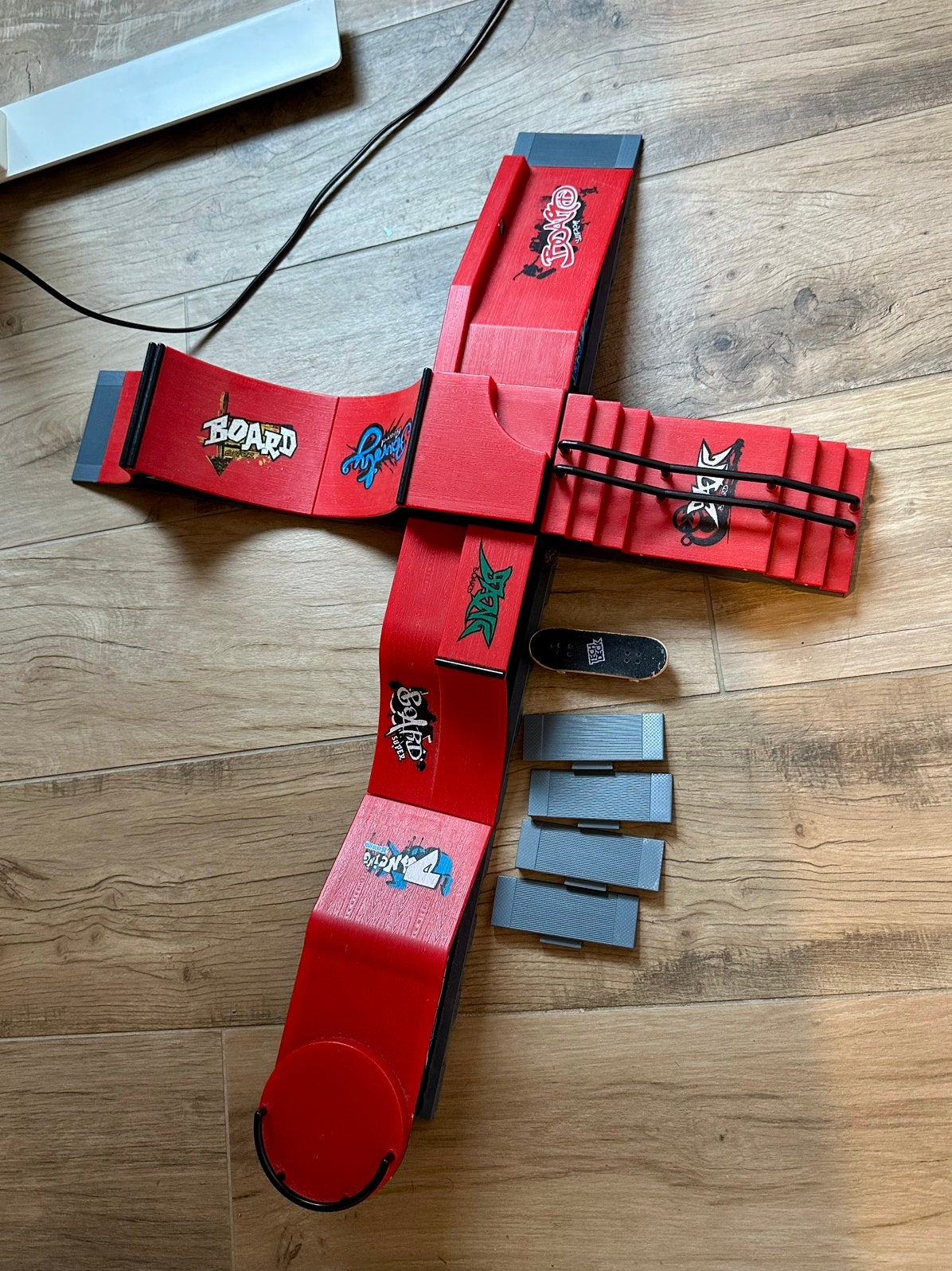 Fingerboard grand skate park + touche TechDeck, Enlèvement ou Envoi