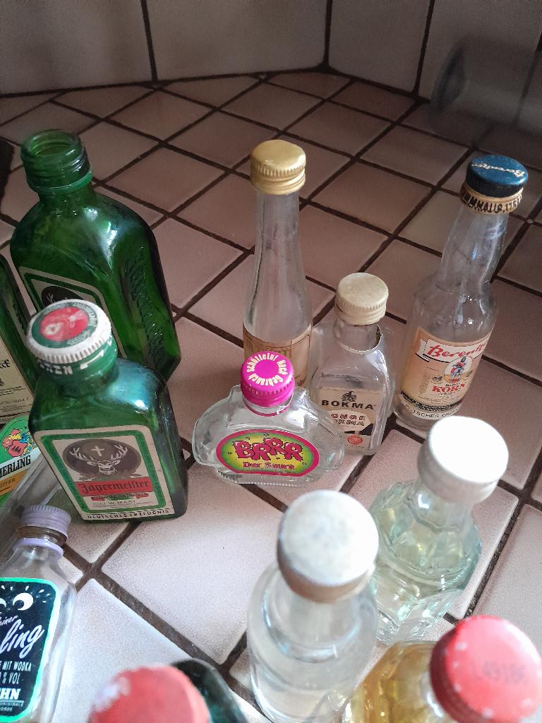 Miniatuur drankflesjes gratis, Enlèvement