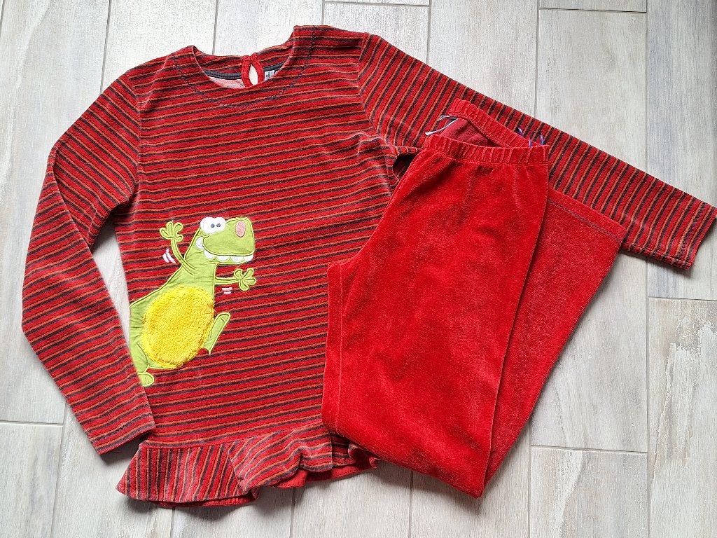 ✿ M152 - Woody pyjama velours thema draak, Kinderen en Baby's, Nacht- of Onderkleding, Meisje, Ophalen of Verzenden, Zo goed als nieuw
