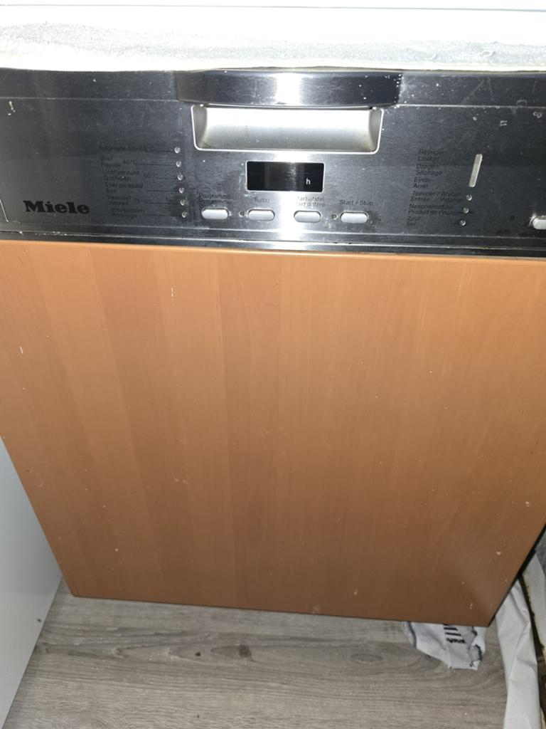 Miele inbouw vaatwasser, Elektronische apparatuur, Vaatwasmachines, Ophalen, Zo goed als nieuw, Inbouw