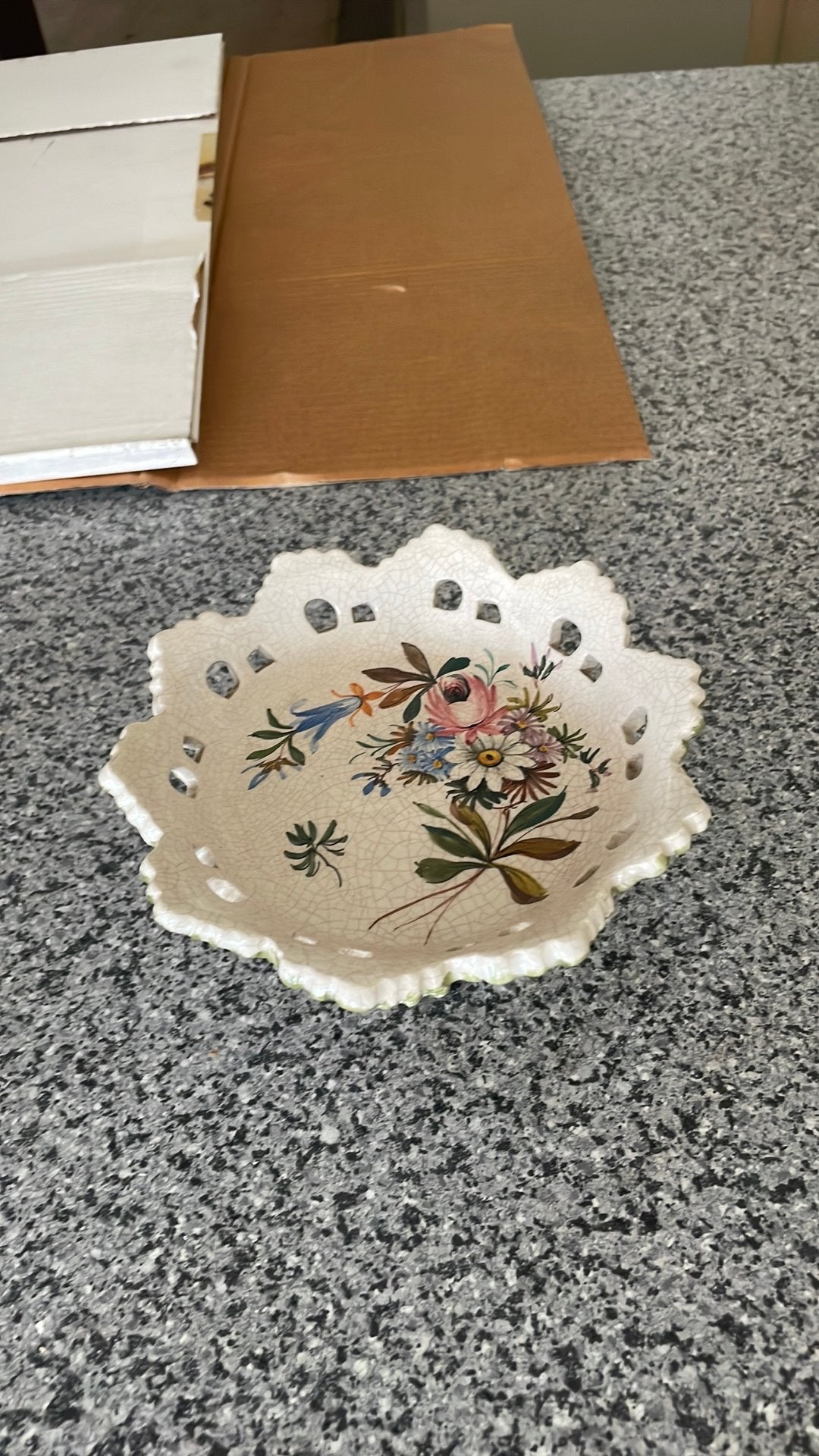 Vintage capodimonte handgeschilderd, Antiek en Kunst, Antiek | Keramiek en Aardewerk, Ophalen