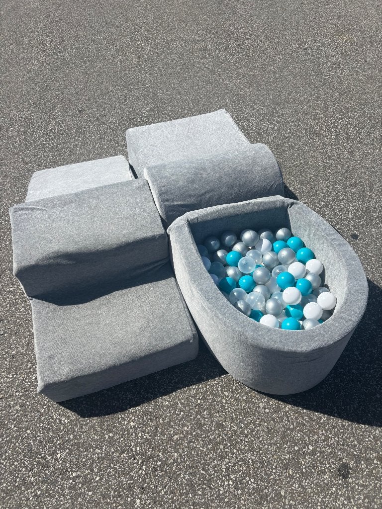 Ballenbad met speelkussens en meer dan 100 ballen, Ophalen, Zo goed als nieuw, Overige typen