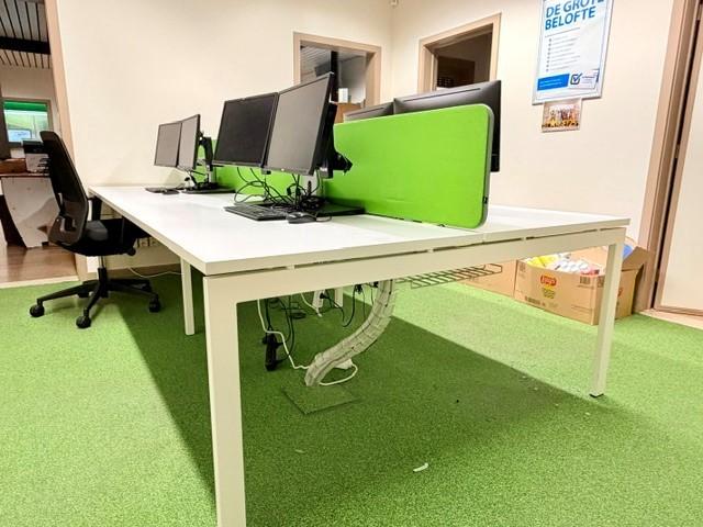 Bureel Eiland met 8 schermen, Huis en Inrichting, Bureaus, Ophalen, 280 cm, Metaal, Zo goed als nieuw
