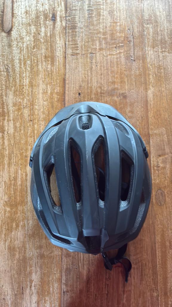 Fiets helm, Ophalen, Zo goed als nieuw, M