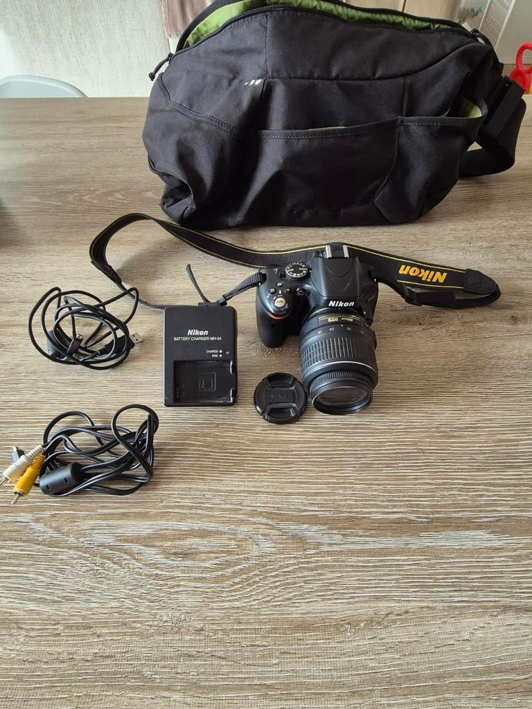 Nikon D5100 met draagtas en kabels, Enlèvement, Nikon