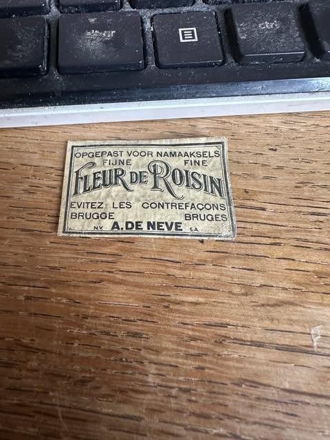 luciferdoos etiket label fleur de roisin Bruges A. De Neve, Verzamelen, Rookartikelen, Aanstekers en Luciferdoosjes, Gebruikt
