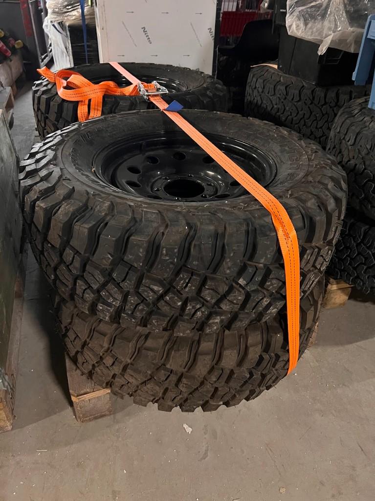 7x16 Goss velgen + Bfgoodrich Mud-Terrain, Autos : Pièces & Accessoires, Pneus & Jantes, Neuf, 16 pouces, 265 mm, Pneus été