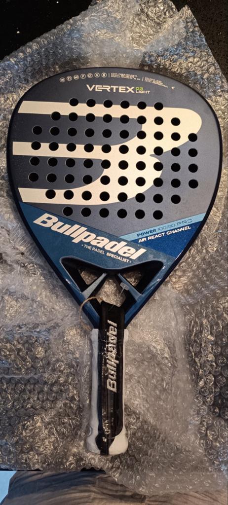 Bullpadel Vertex 03 Light, Sport en Fitness, Padel, Ophalen of Verzenden, Nieuw, Padelracket