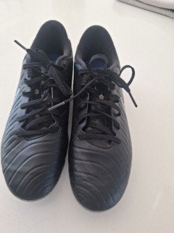 voetbalschoenen maat eur40, Sports & Fitness, Enlèvement ou Envoi, Comme neuf, Chaussures