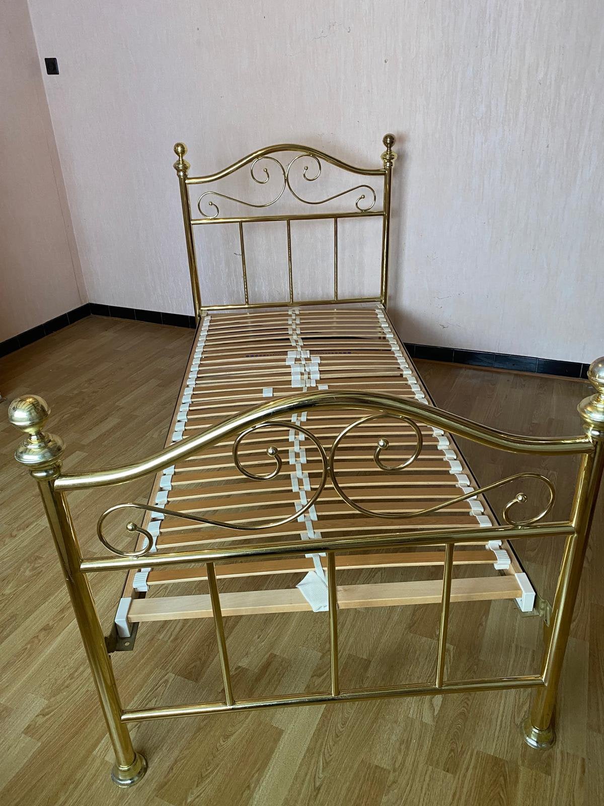 Eenpersoons bed met lattenbodem., Ophalen, Gebruikt, 90 cm, 190 cm of minder