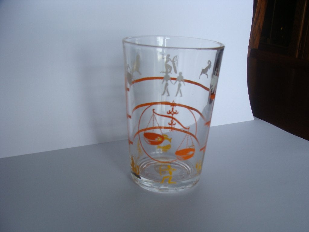 1verre Monschau-Eifel,1 verre zodiaque, vintage, Collections, Enlèvement ou Envoi, Neuf, Autres types
