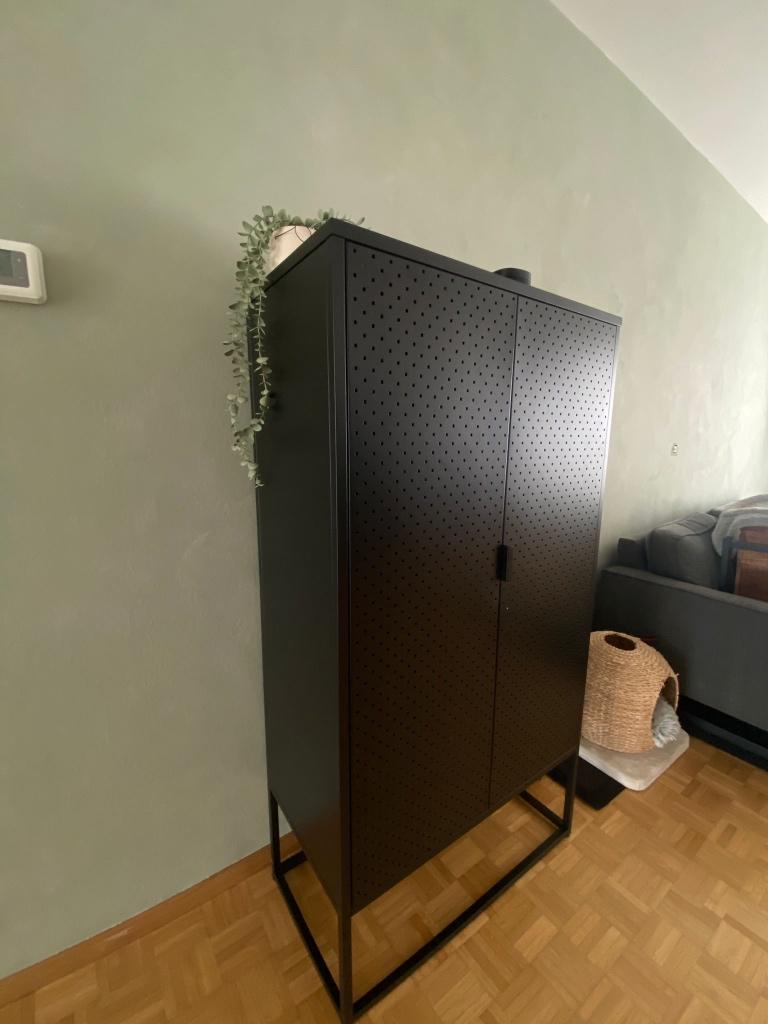 Kast VIRUM 2 deuren - Zwart | JYSK, Ophalen, Met deur(en), 50 tot 100 cm, Zo goed als nieuw