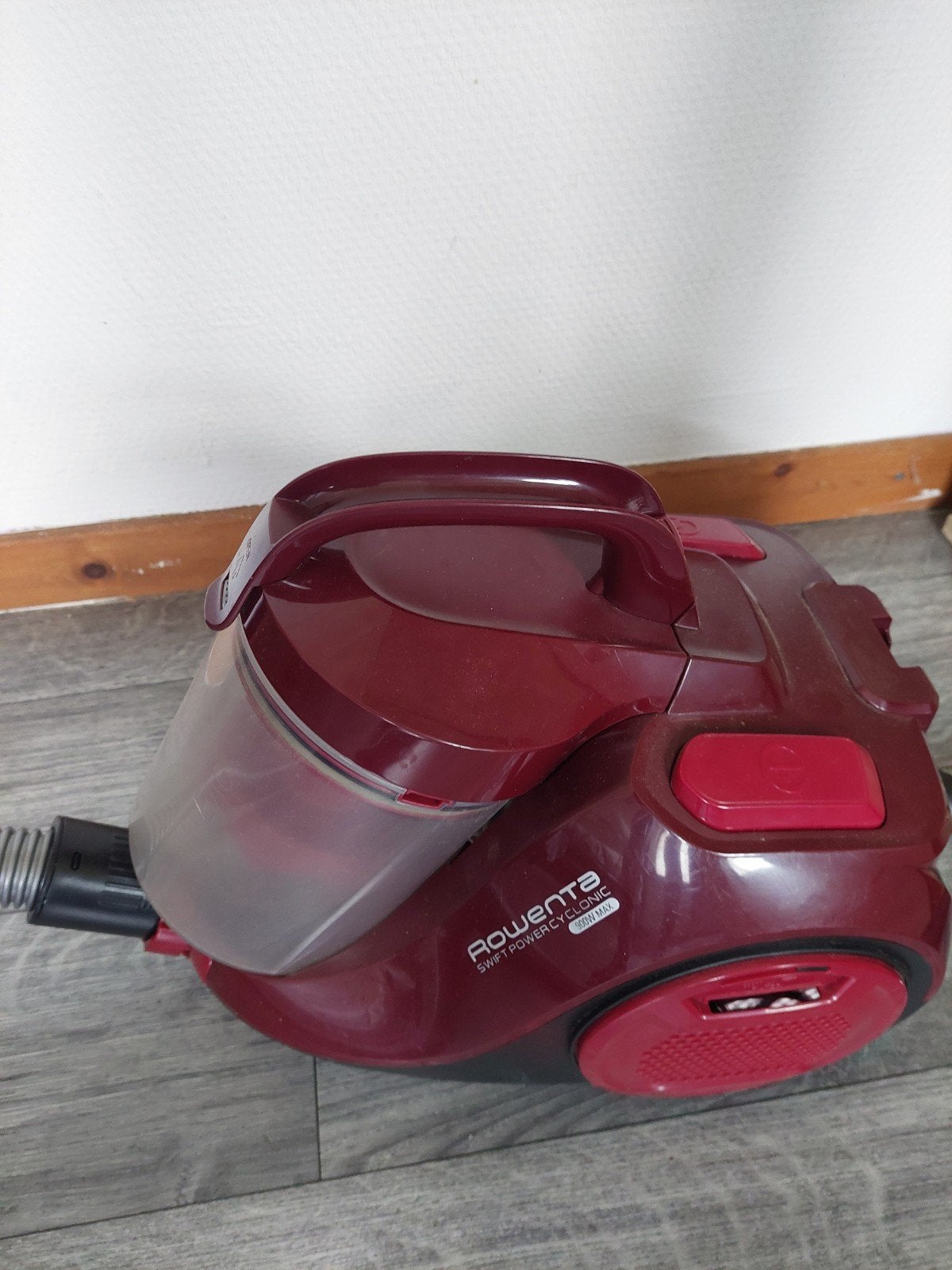 Rowenta Swift Power Cyclonic Aspirateur sans sac, Electroménager, Aspirateurs, Comme neuf, Rowenta, Moins de 1 200 watts, Convient aux tapis