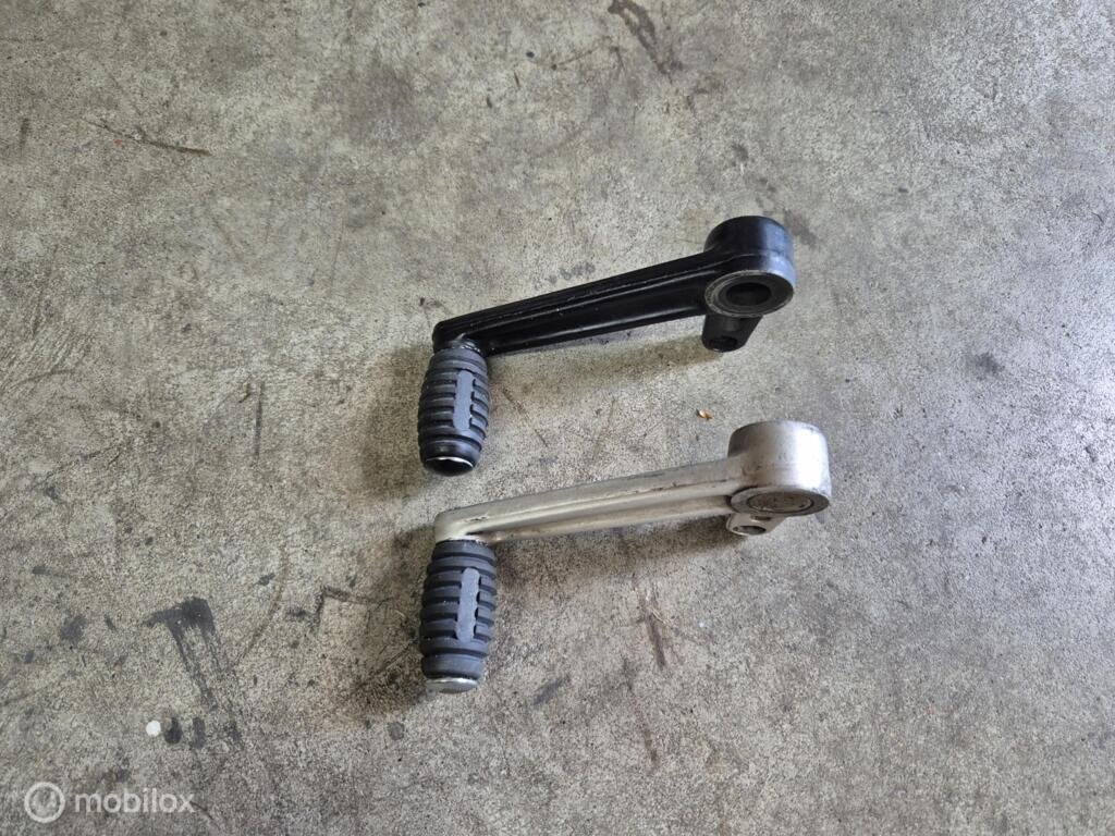 Schakelpedaal schakelpendaal 851 888 Paso Sport Supersport, Motoren, Gebruikt, Factorystore.service@ducati.com, Ophalen of Verzenden